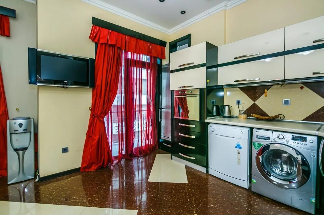 Prestige Apartment Near Vip Cresent Mall باكو