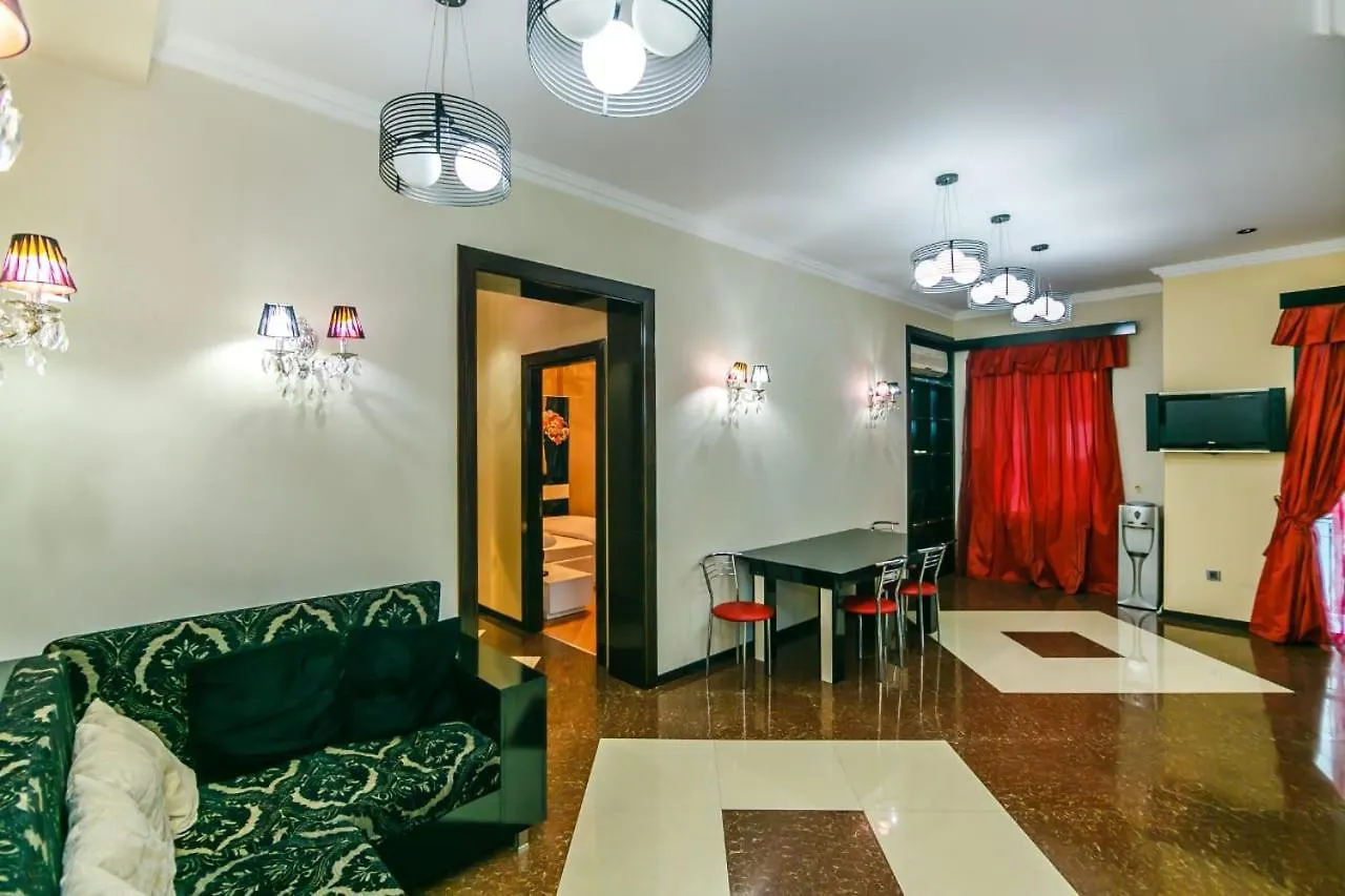 Prestige Apartment Near Vip Cresent Mall باكو