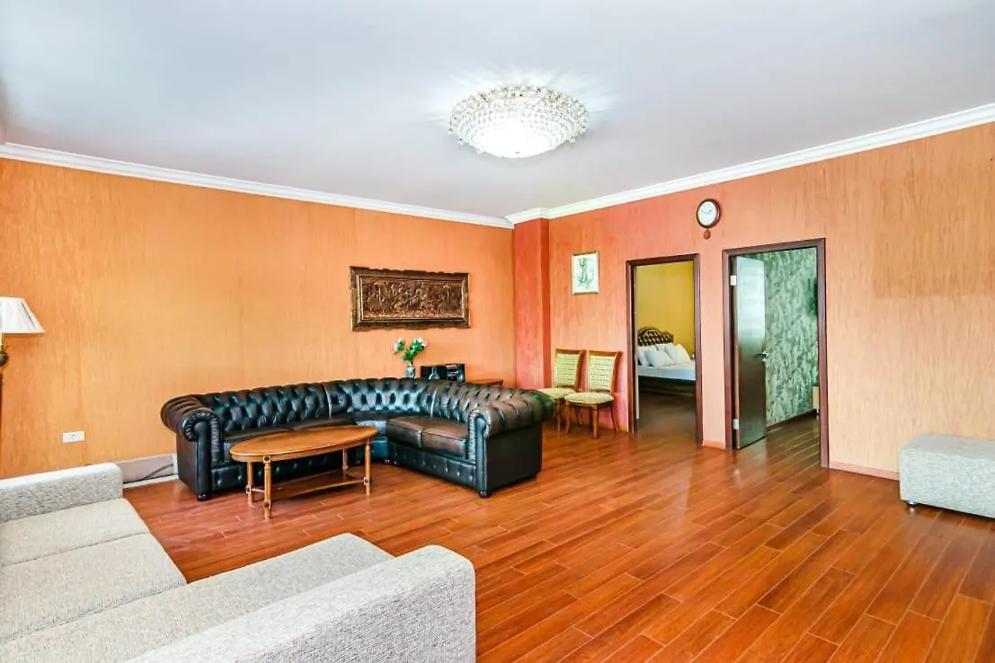 Prestige Apartment Near Vip Cresent Mall باكو