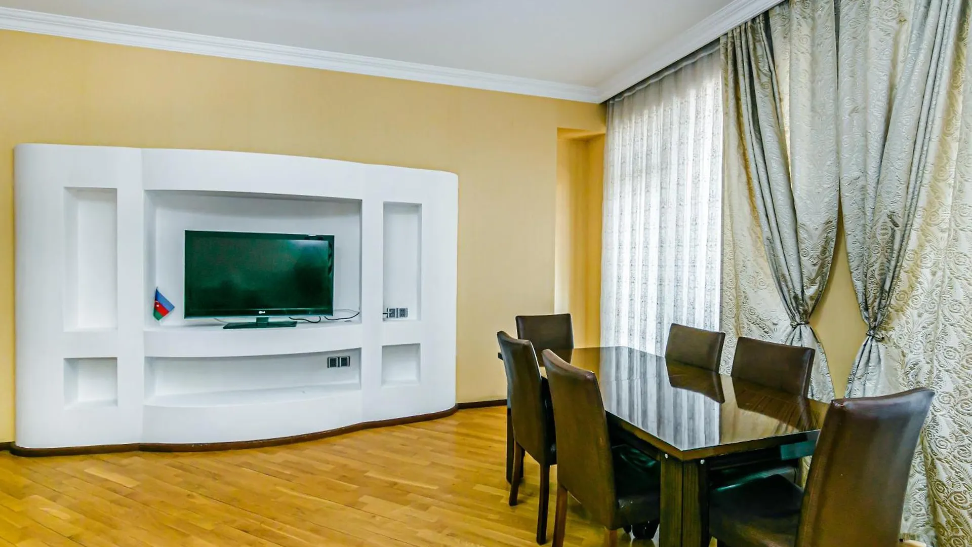 Prestige Apartment Near Vip Cresent Mall Baku