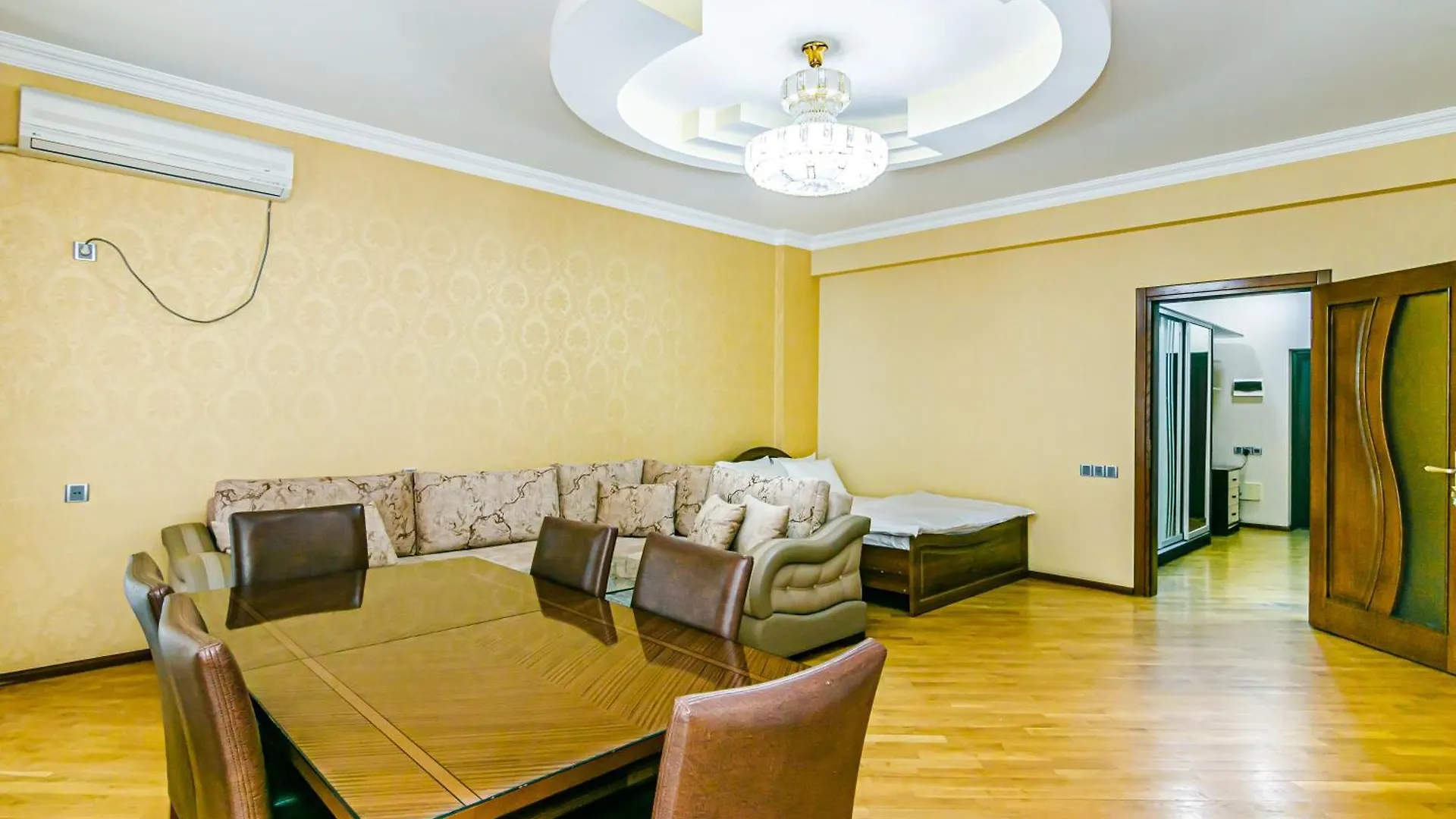 Prestige Apartment Near Vip Cresent Mall Baku
