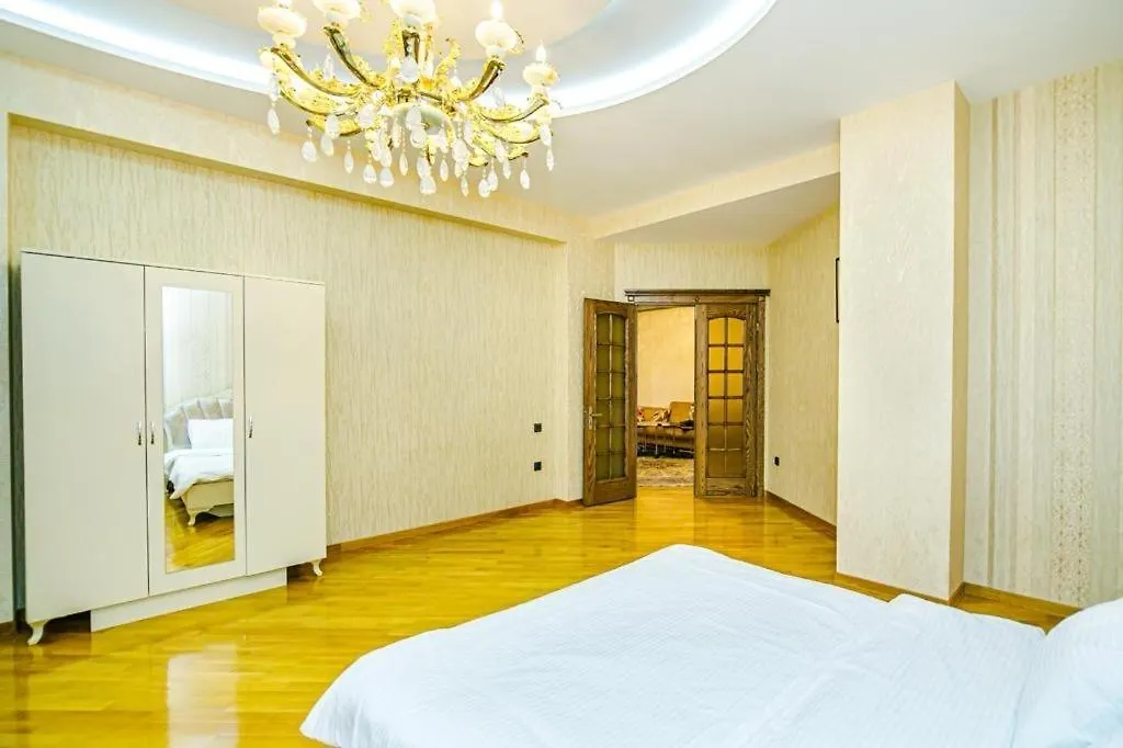 Prestige Apartment Near Vip Cresent Mall Baku